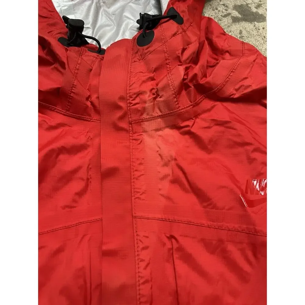Nike Red Storm Fit Windbreaker Men’s‎ L 266009-611 New With Defects